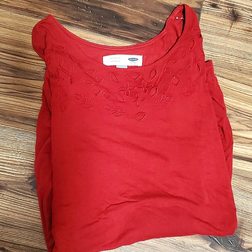 Maternity top fall color